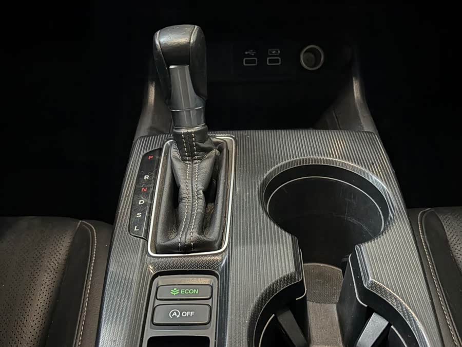 Honda Civic 2022 — фото 18