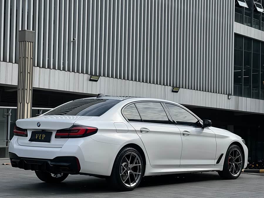 BMW 5 Series 2021