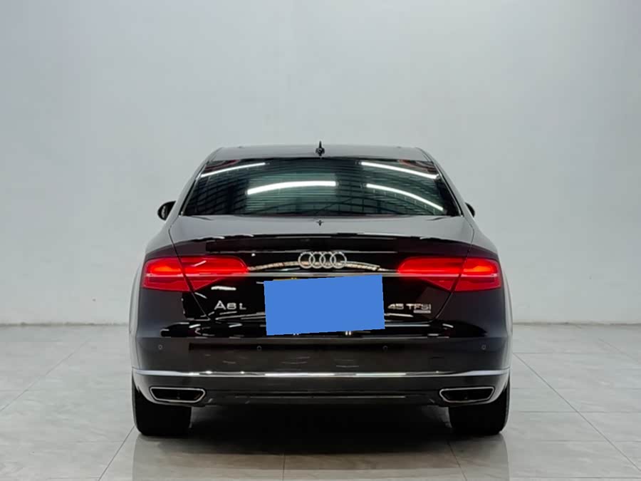 Audi A8 2014