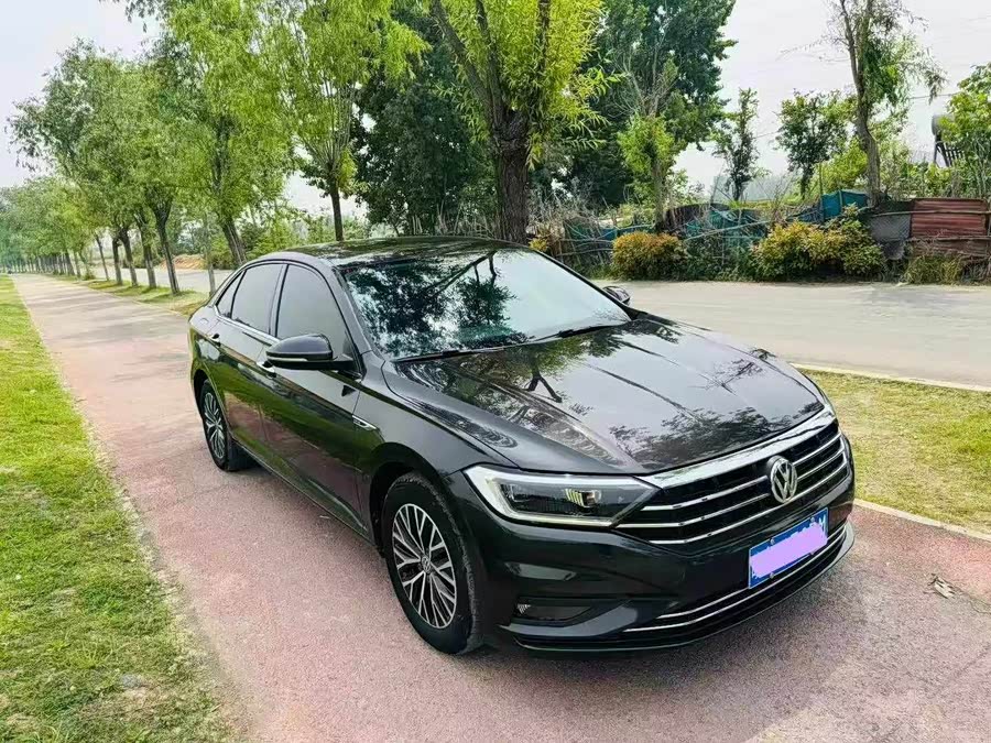 Volkswagen Sagitar 2019