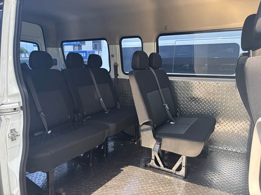Maxus V80 2024