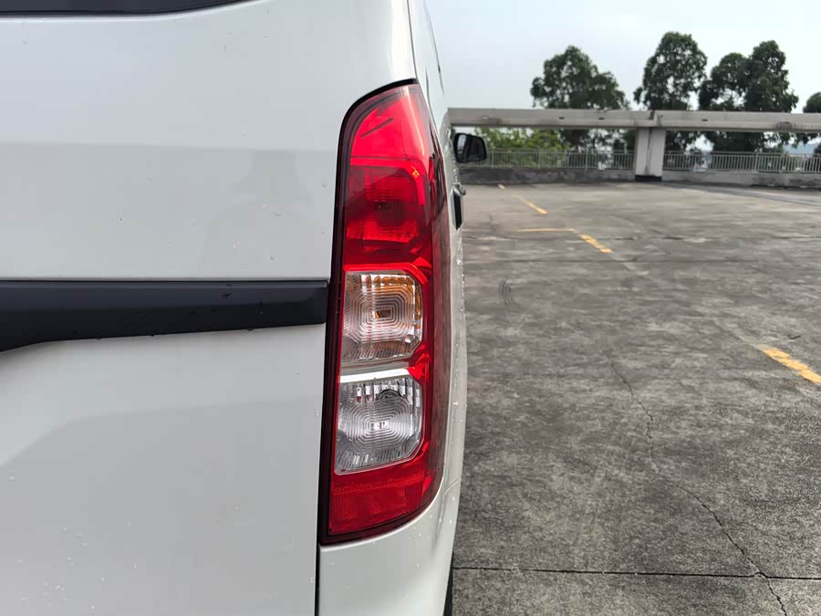 Wuling Hongguang V 2022