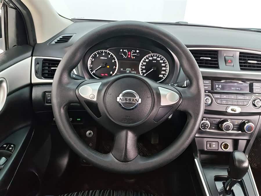 Nissan Sylphy 2022 — фото 15