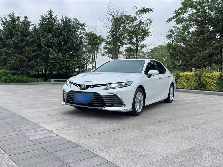 Toyota Camry 2021