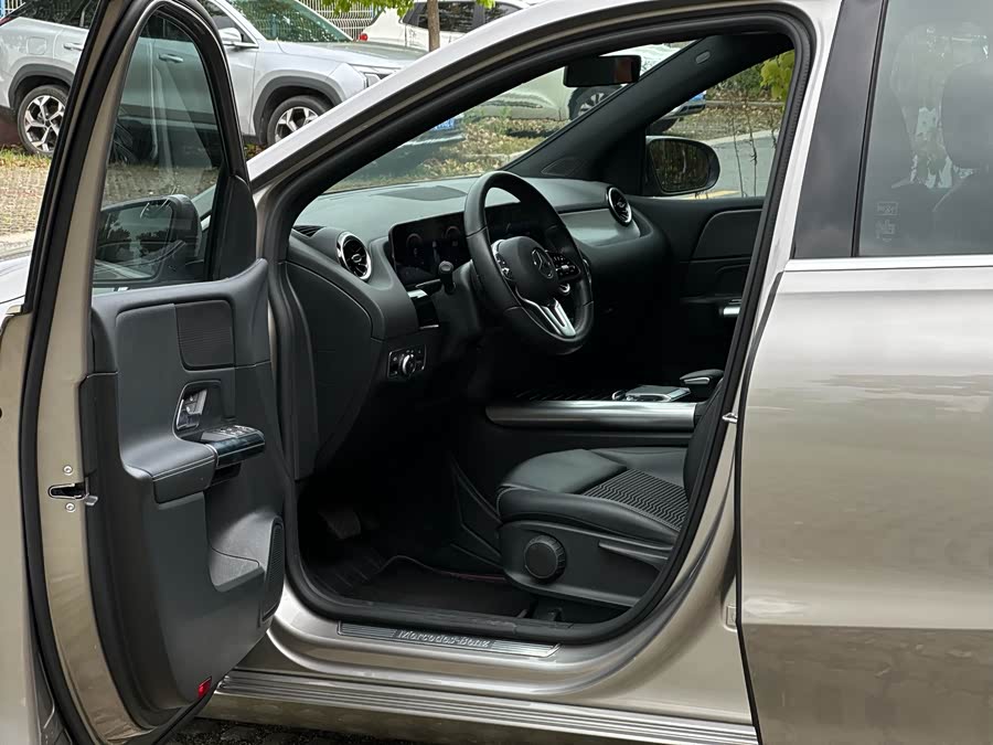 Mercedes-Benz B-Class 2020