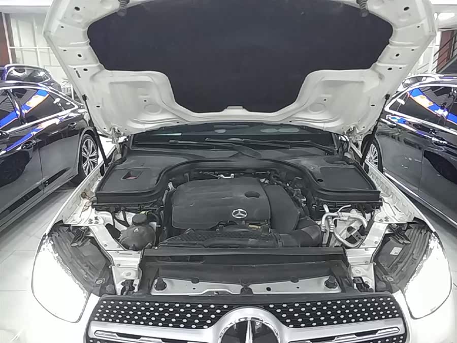 Mercedes-Benz GLC 2020 — фото 20