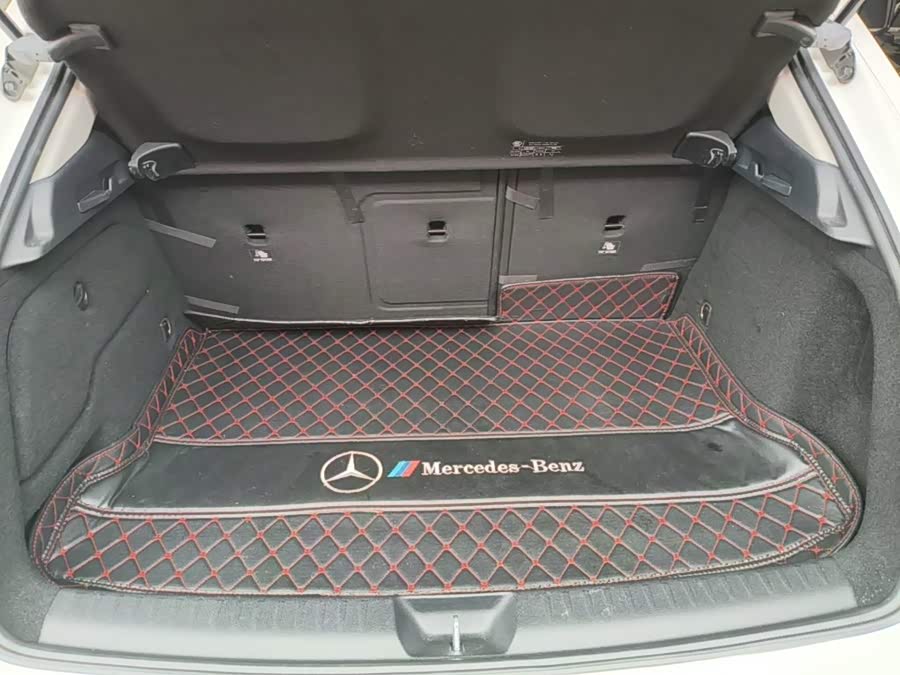 Mercedes-Benz GLA 2018 — фото 19