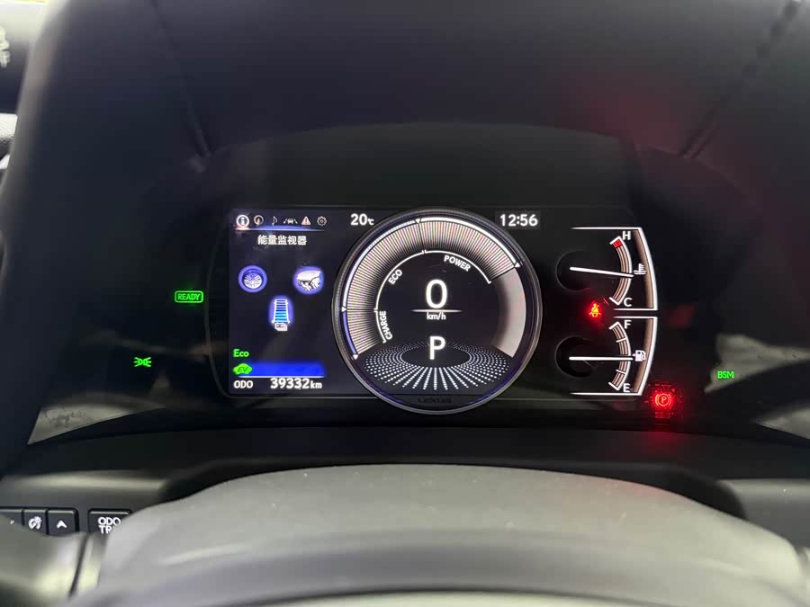 Lexus ES 2018 — фото 17