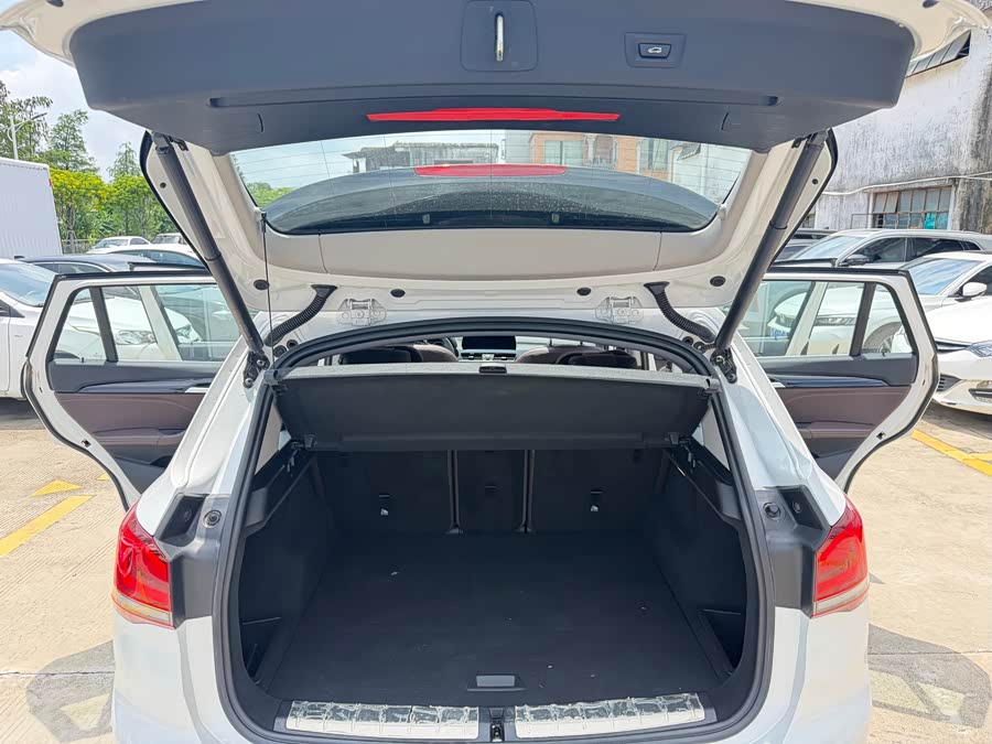 BMW X1 2022 — фото 10