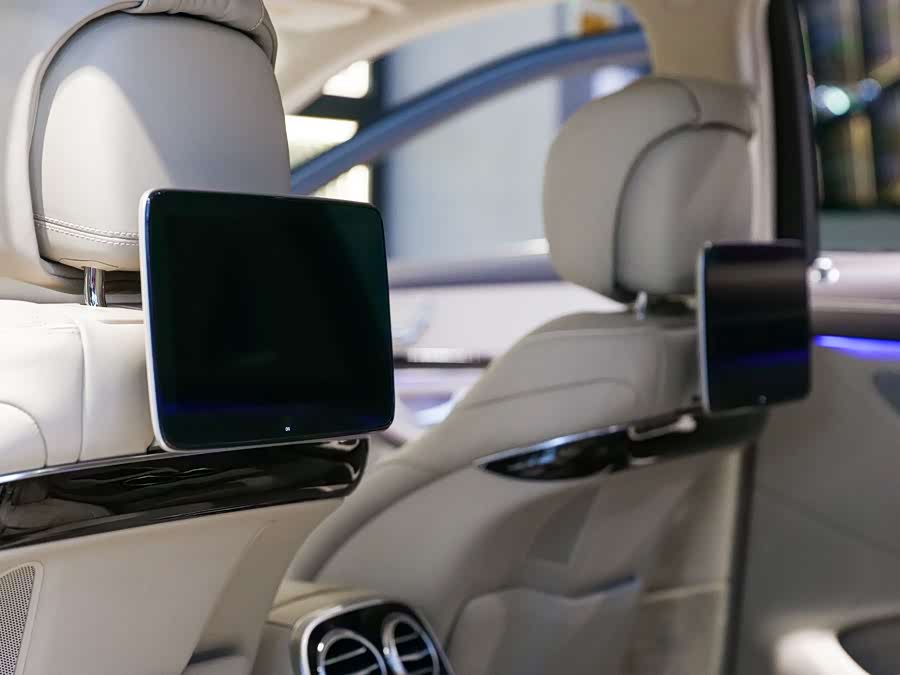 Mercedes-Benz Maybach S-Class 2018 — фото 20
