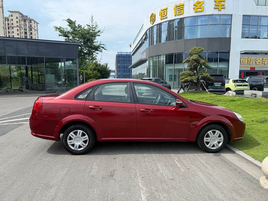 Buick Excelle 2011 — фото 10