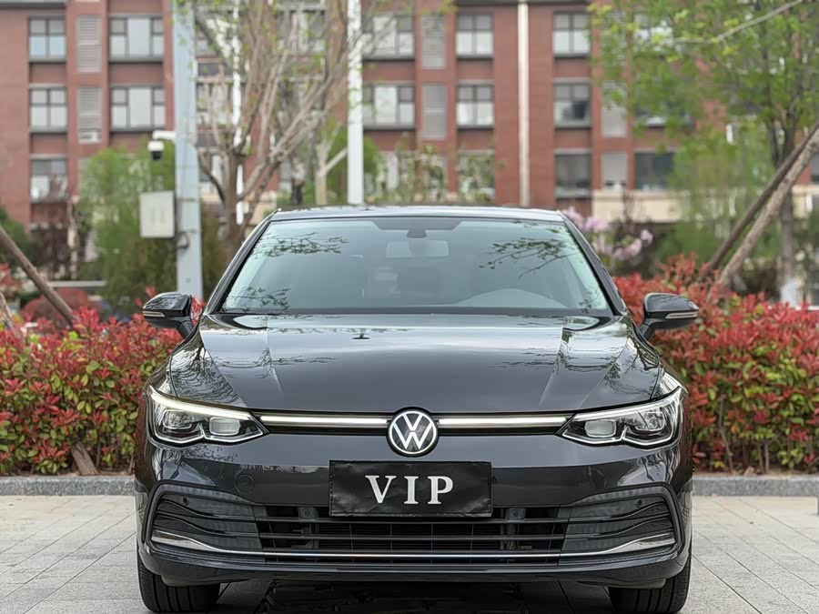 Volkswagen Golf 2021
