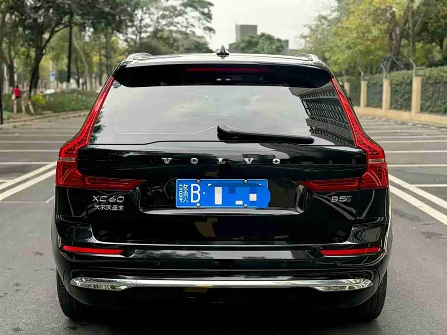 Volvo XC60 2022