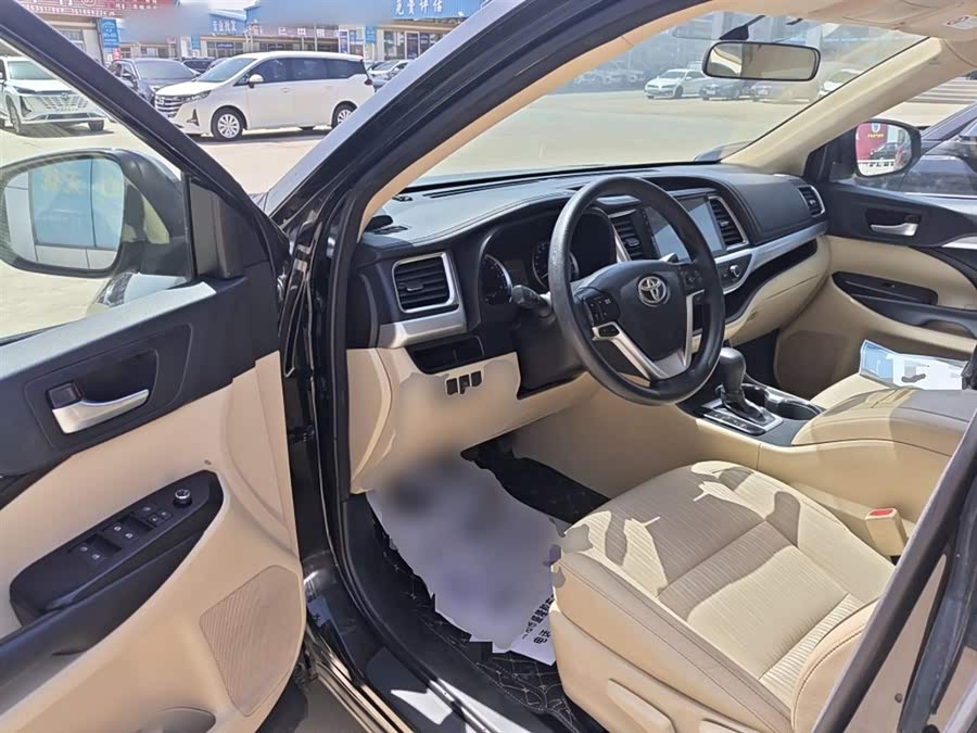 Toyota Highlander 2018 — фото 16