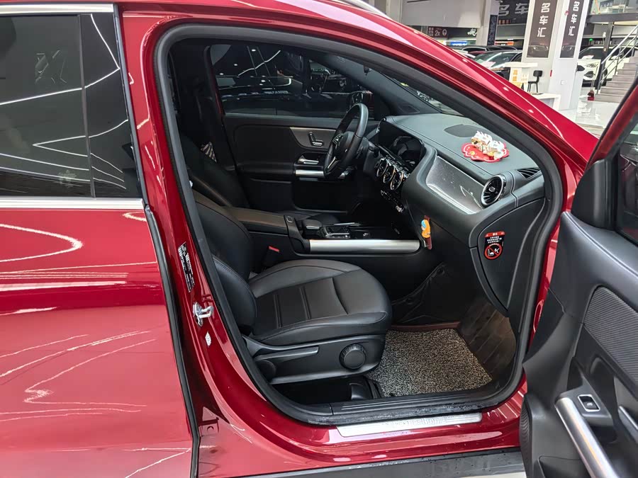 Mercedes-Benz GLA 2023 — фото 16