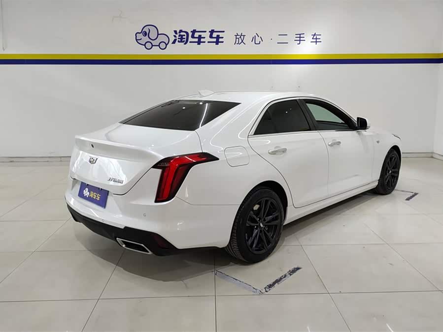 Cadillac CT4 2023