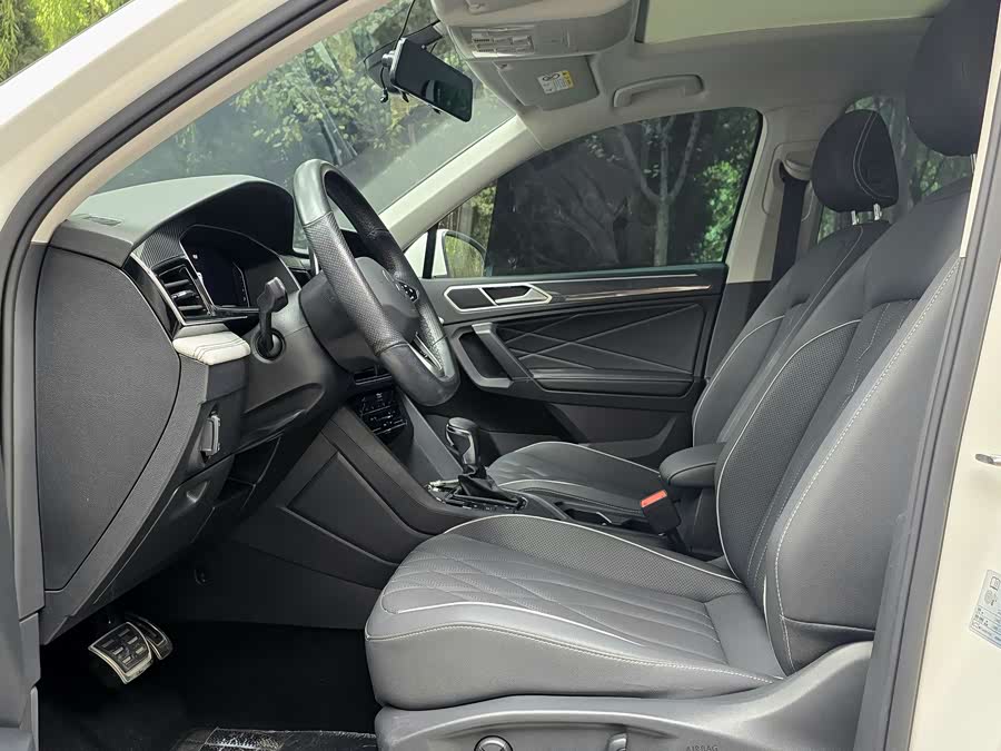 Volkswagen Tiguan L 2022