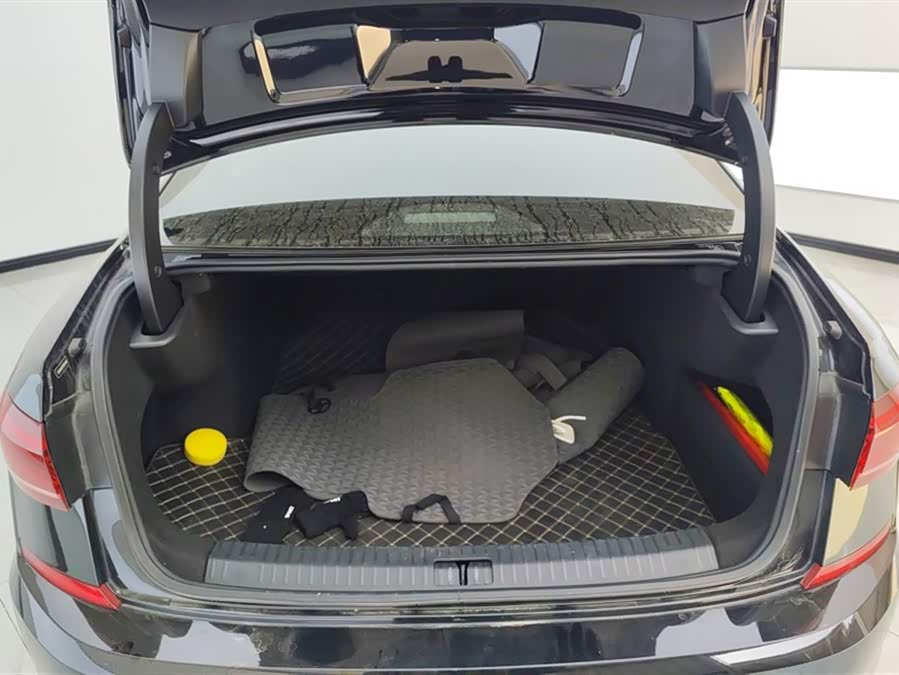 Volkswagen Passat 2023