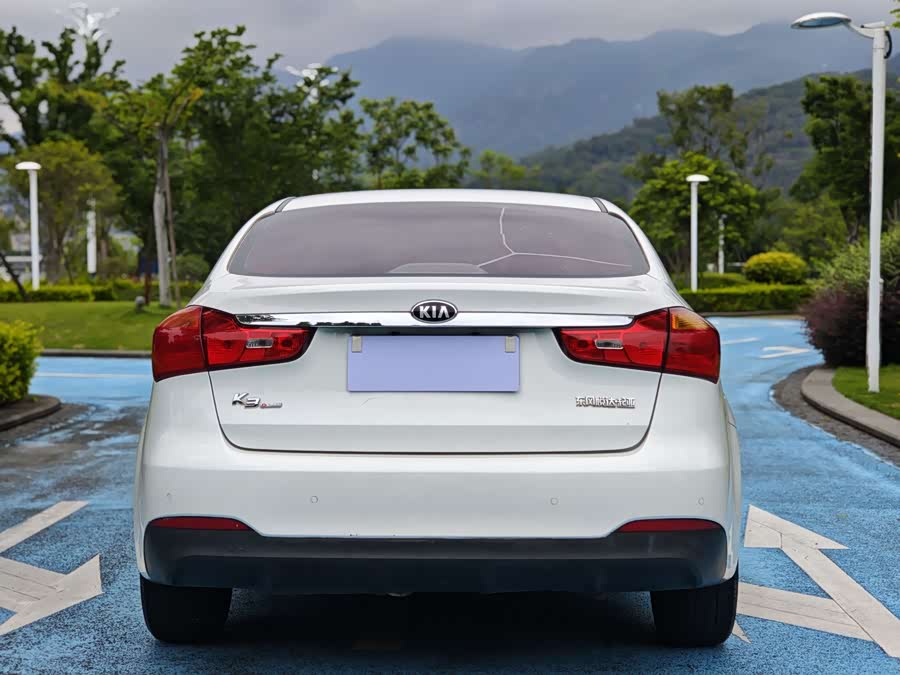 Kia K3 2015
