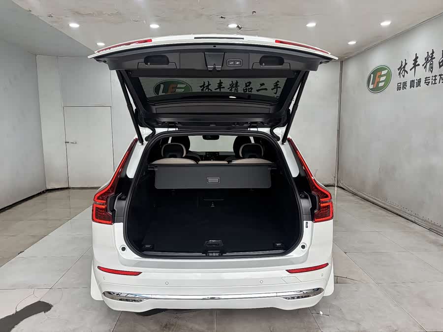 Volvo XC60 2026 — фото 26