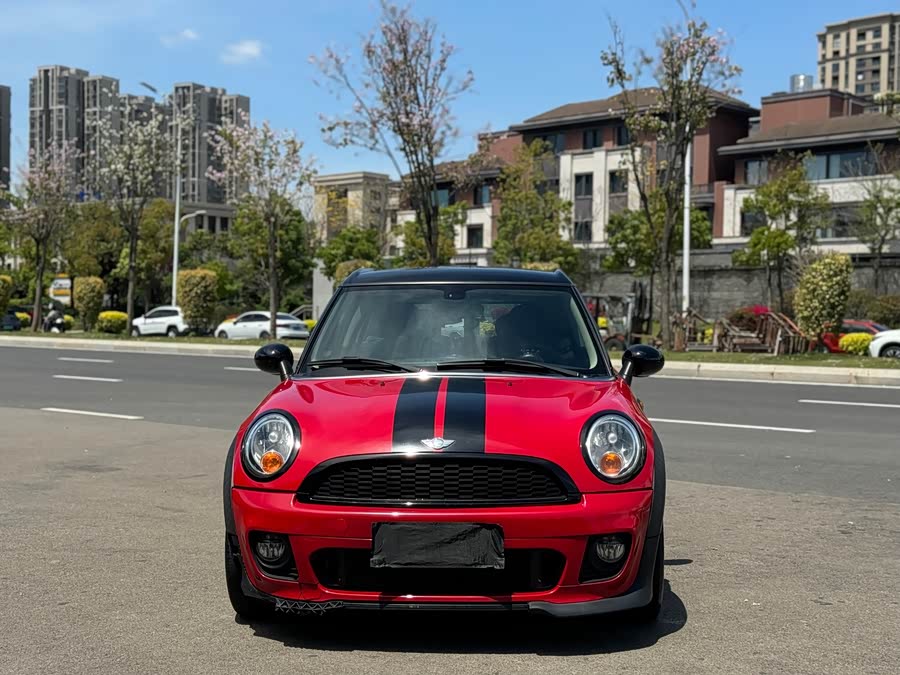 MINI Clubman 2011