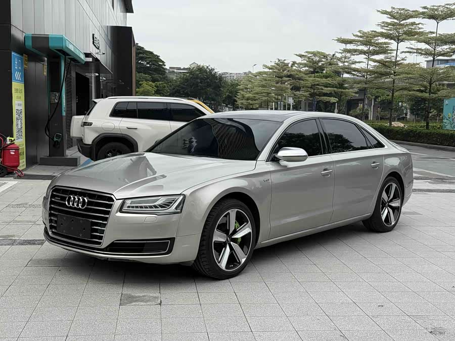 Audi A8 2014