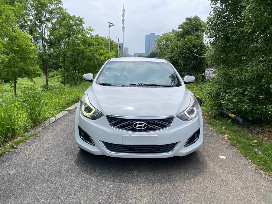Hyundai Elantra 2016