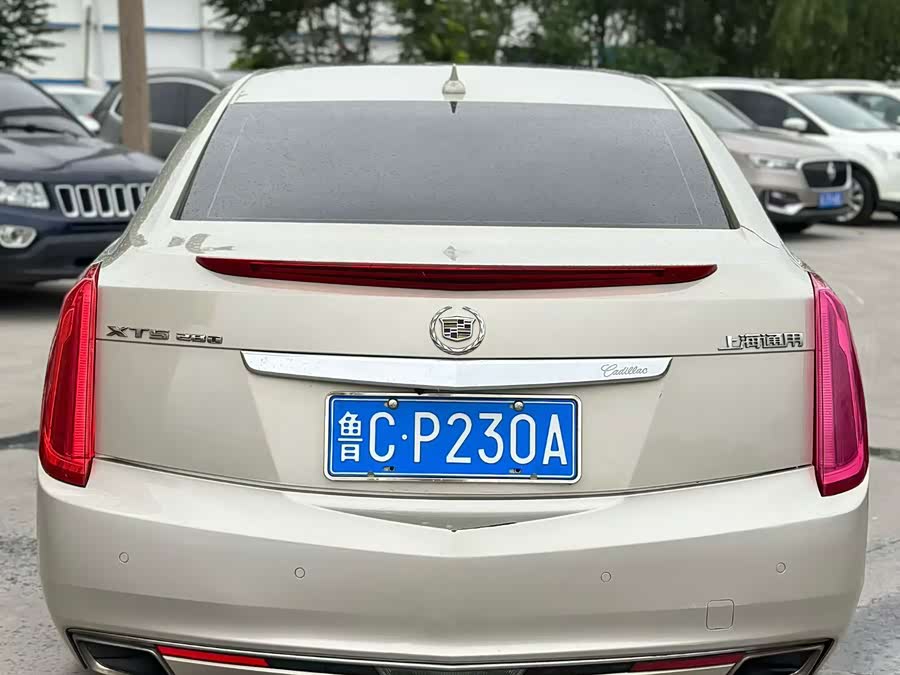 Cadillac XTS 2013