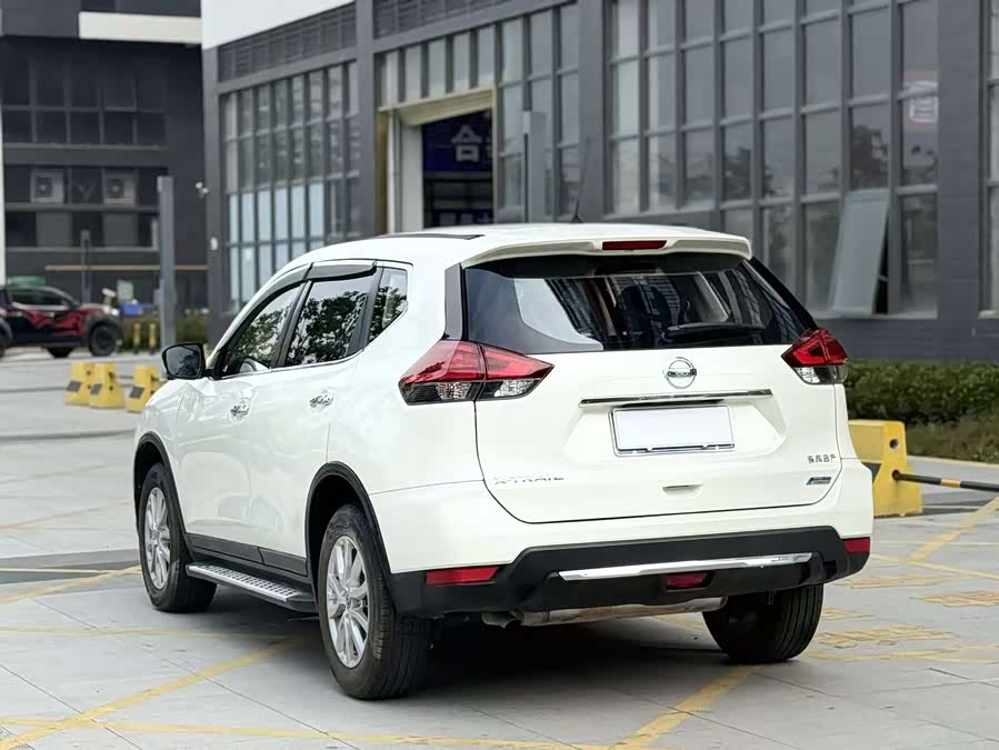 Nissan X-Trail 2017 — фото 9