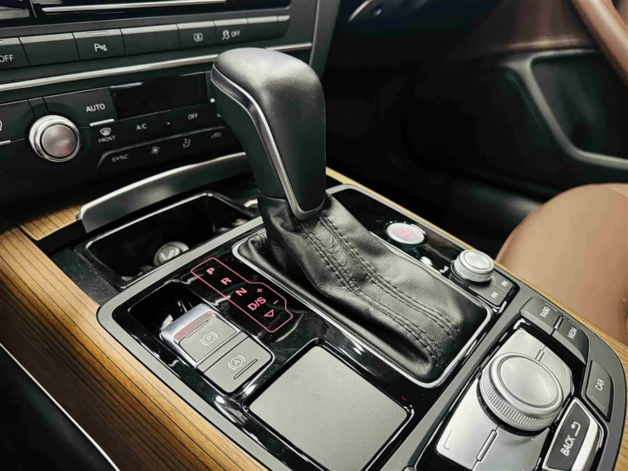 Audi A6L 2018 — фото 15