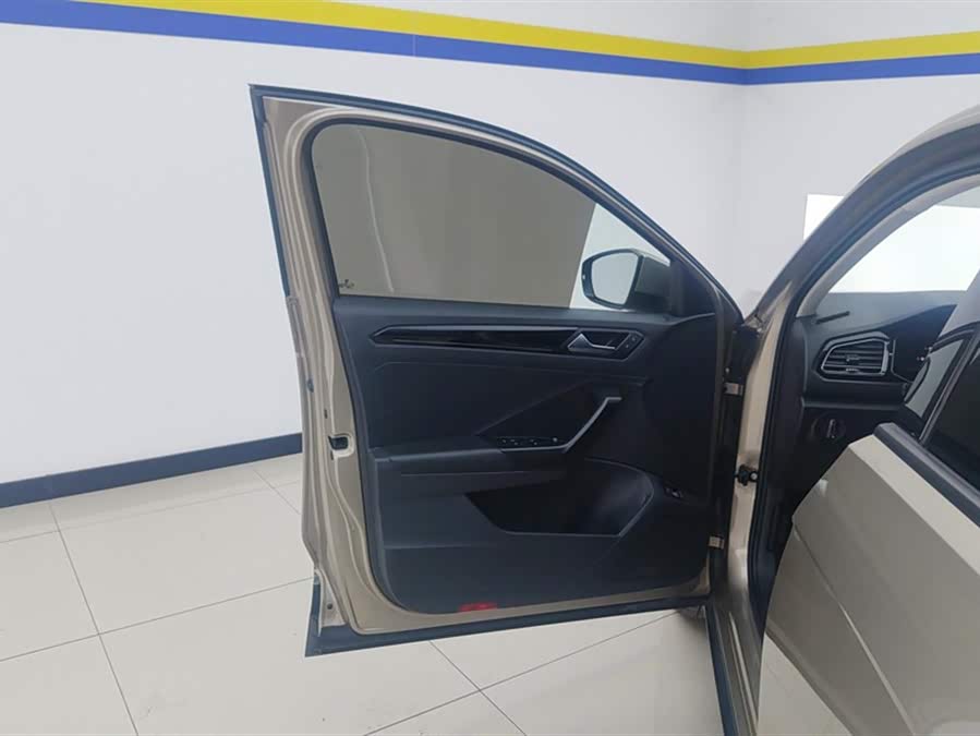 Volkswagen T-Roc 2020