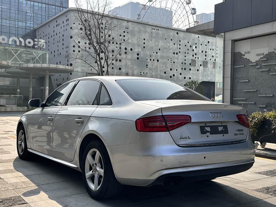 Audi A4L 2013