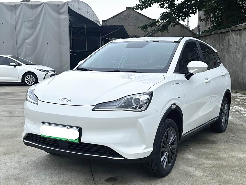 Neta V 2022