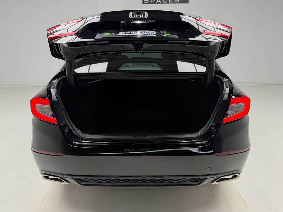 Honda Accord 2022 — фото 10
