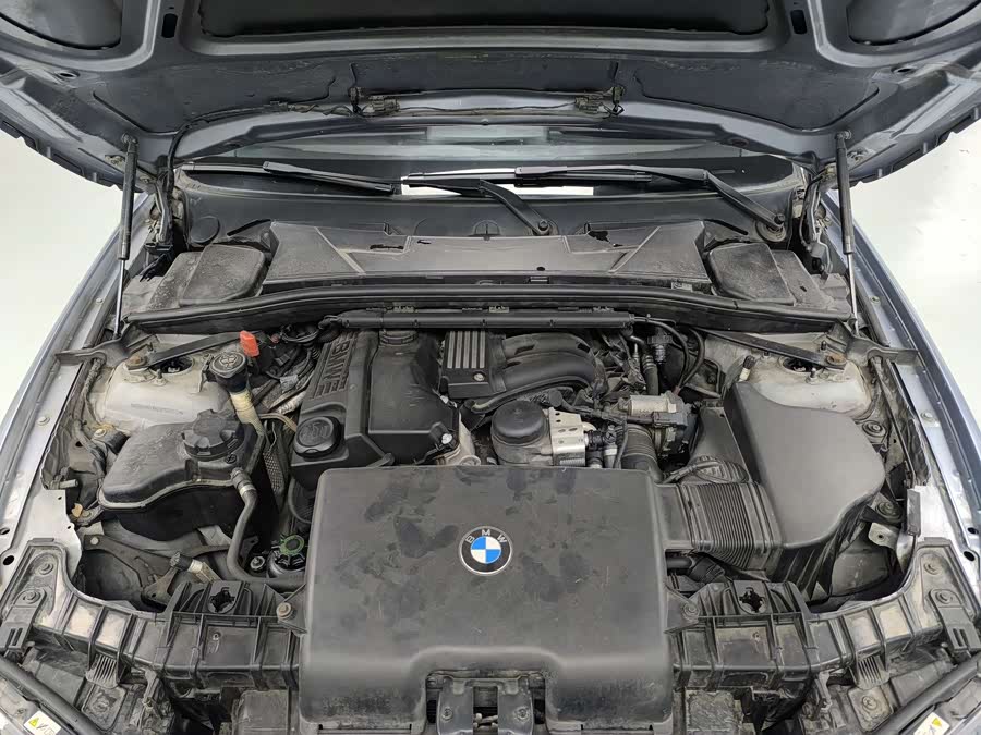BMW 1 Series 2010 — фото 14