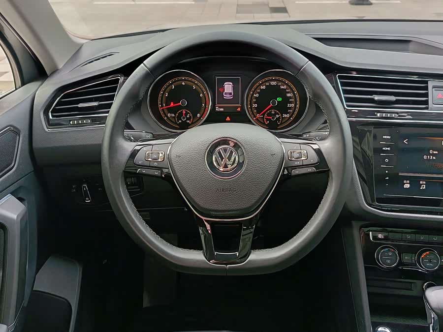 Volkswagen Tiguan L 2019 — фото 10