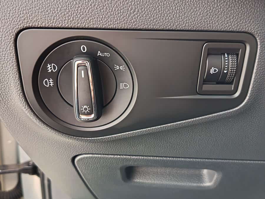Volkswagen Tiguan L 2019 — фото 17