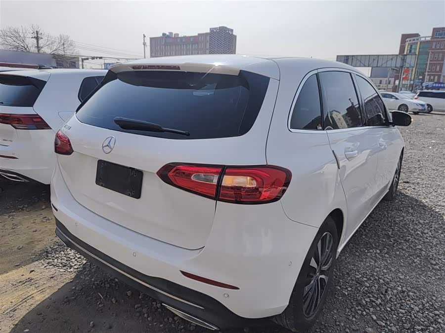 Mercedes-Benz B-Class 2021