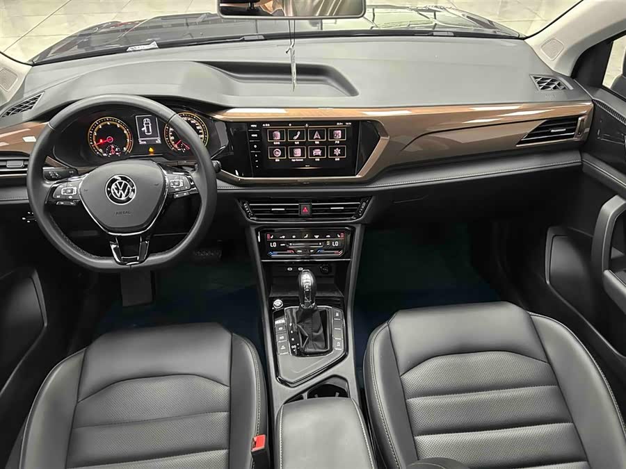 Volkswagen Tuyue 2021