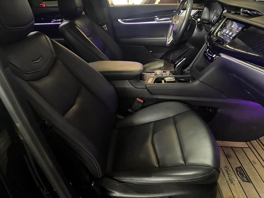 Cadillac XT6 2021