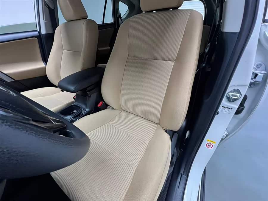 Toyota RAV4 2016