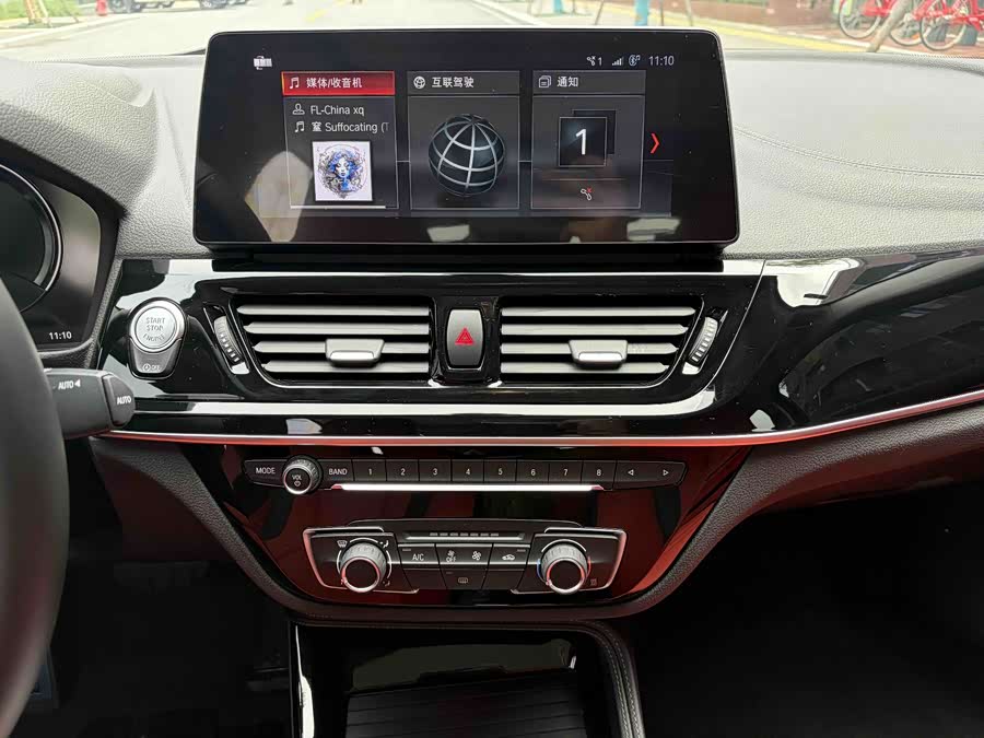 BMW 1 Series 2023 — фото 10