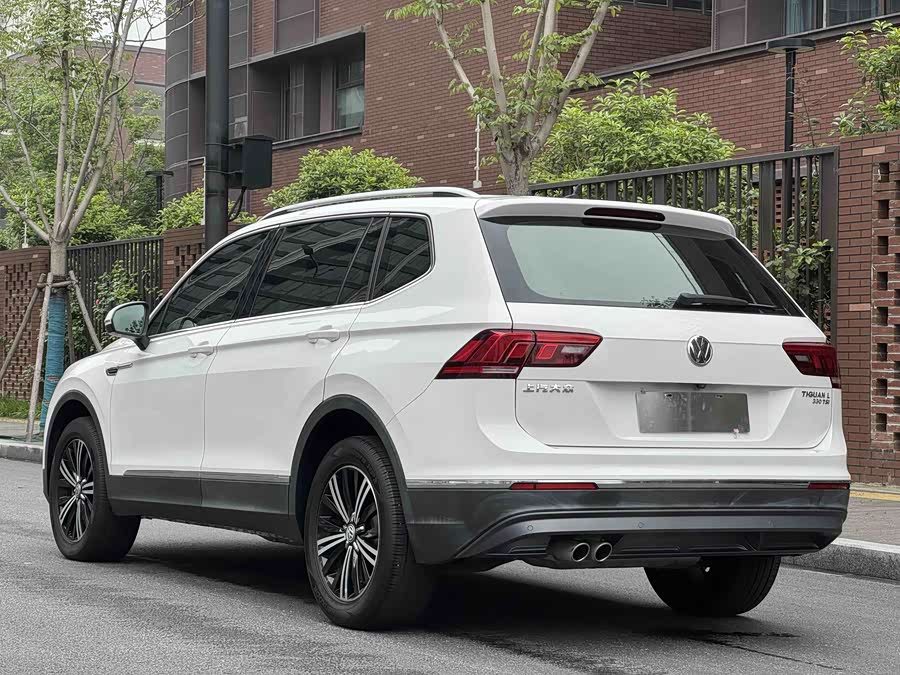 Volkswagen Tiguan L 2020 — фото 14