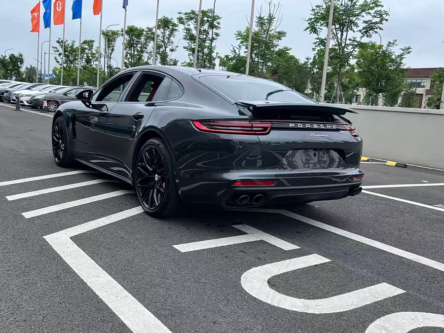 Porsche Panamera 2019 — фото 10