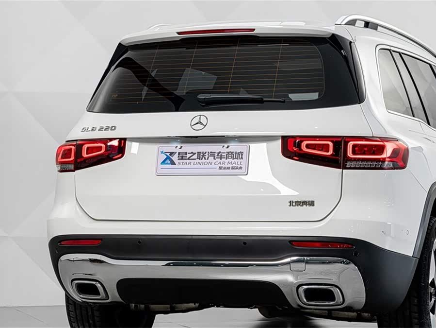 Mercedes-Benz GLB 2023