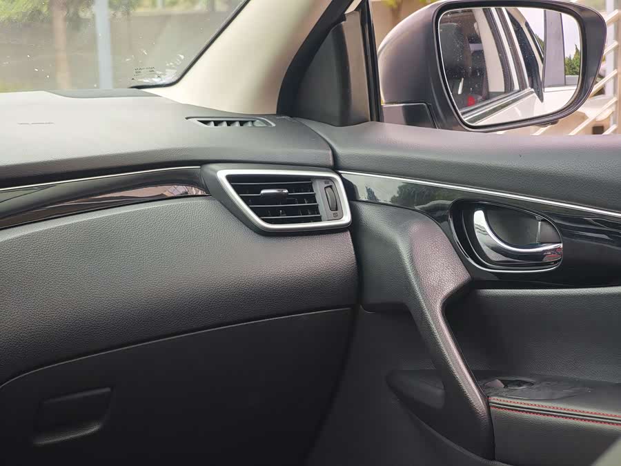 Nissan Qashqai 2017 — фото 13