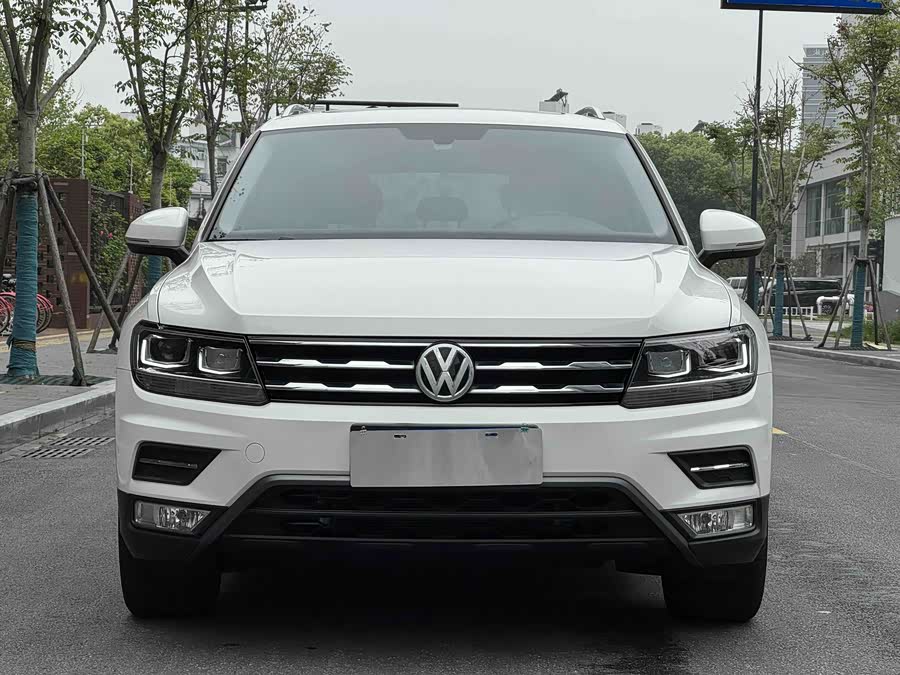 Volkswagen Tiguan L 2020