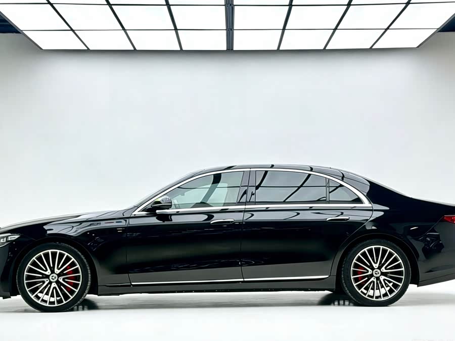Mercedes-Benz S-Class 2023