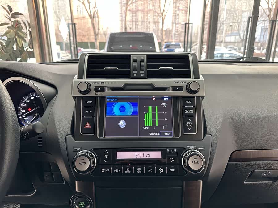 Toyota Prado 2016 — фото 16