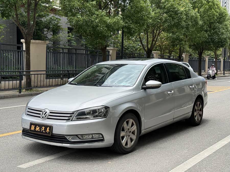 Volkswagen Magotan 2012